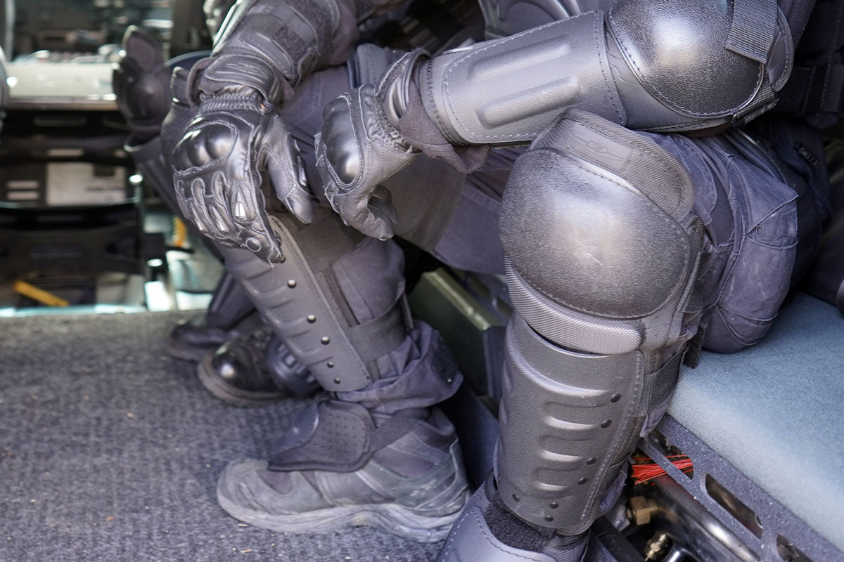 Damascus Hard Shell Knee/Shin Guards with Non-Slip Knee Caps DSG100